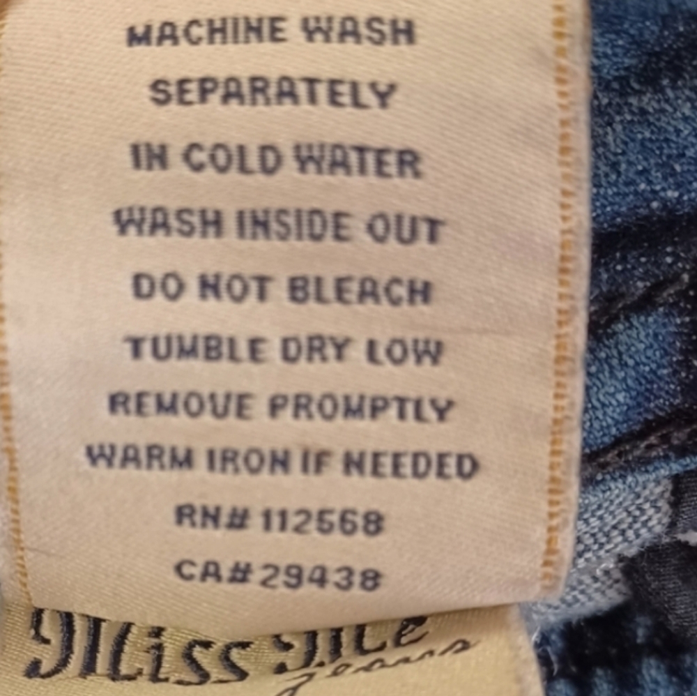 MISS ME Women's Blue Embellished Cropped Low Rise Jeans Capri Pants Size 26 - Picture 11 of 11